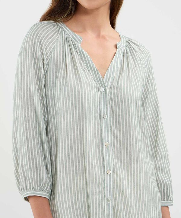Blusa Estampada Escote en V image number null