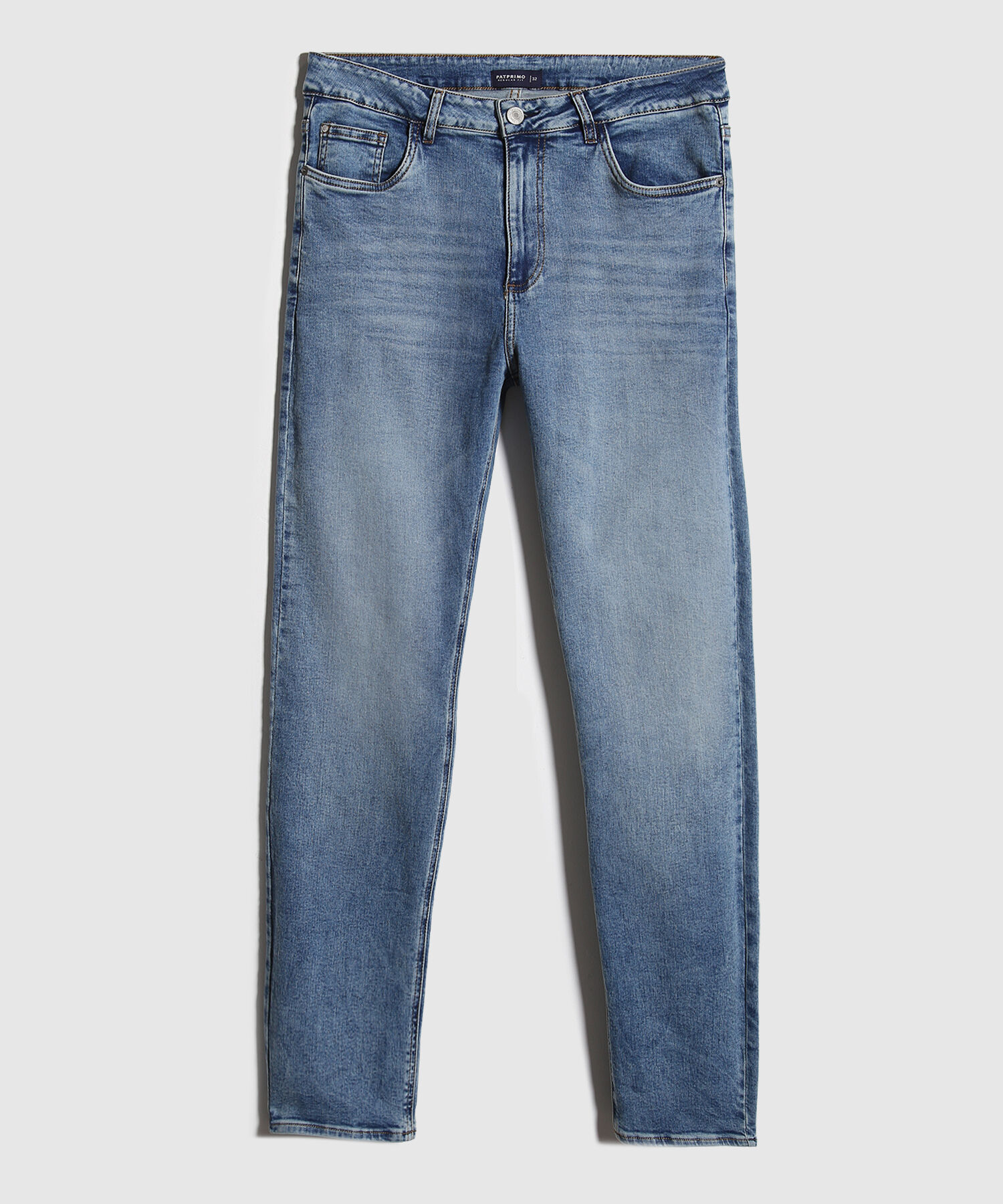 Jean Regular Taper Tono Azul Medio Claro