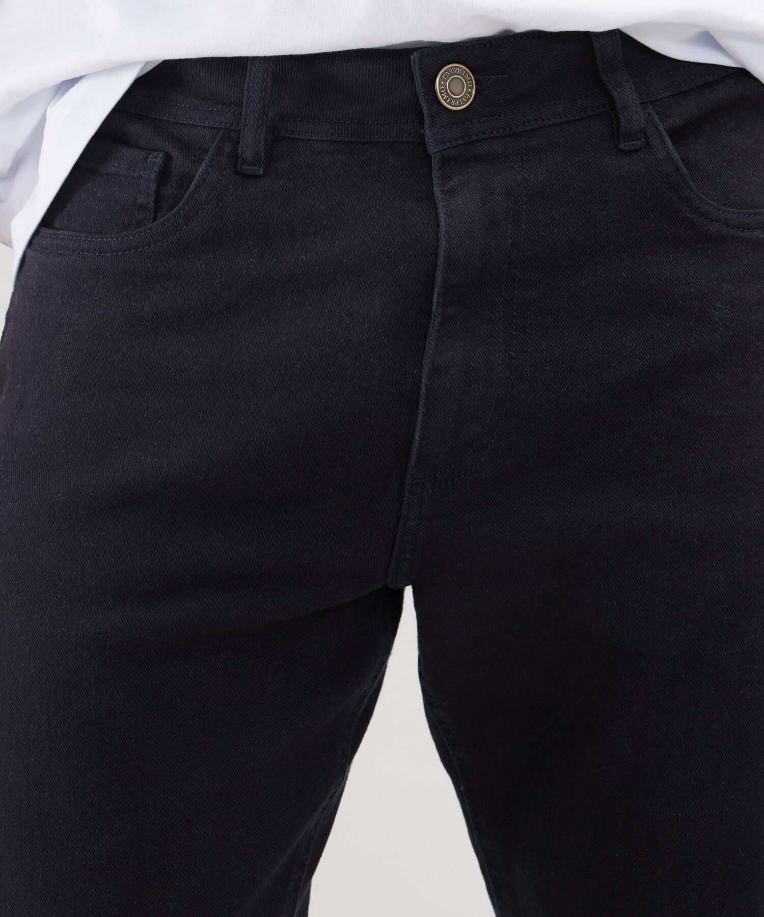 Jeans Slim Tono Azul Oscuro
