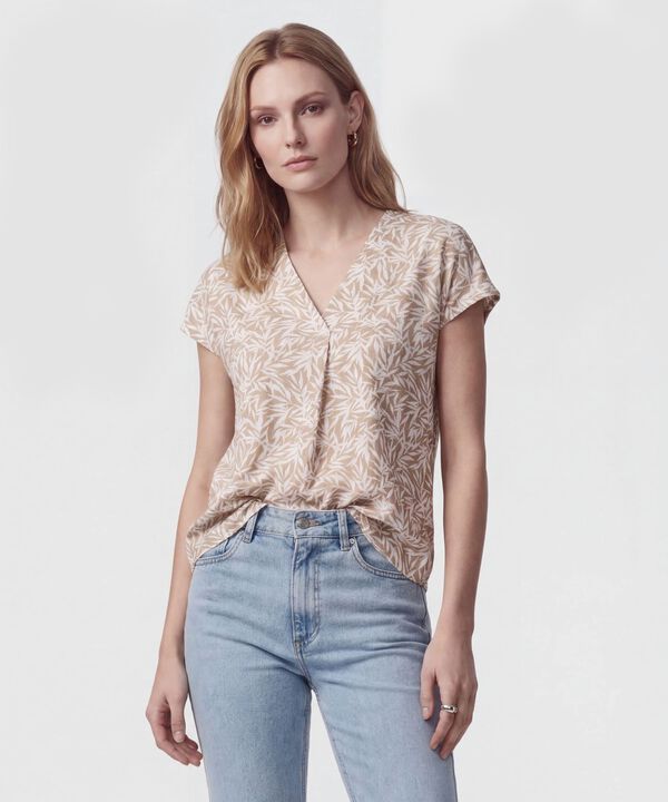 Camiseta Cuello En V Con Prense Para Mujer