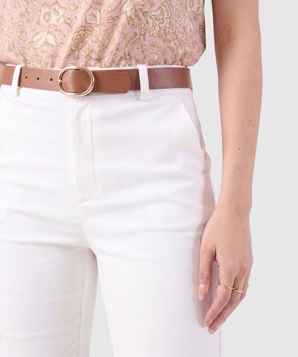 Pantal&oacute;n Recto Cl&aacute;sico Mujer