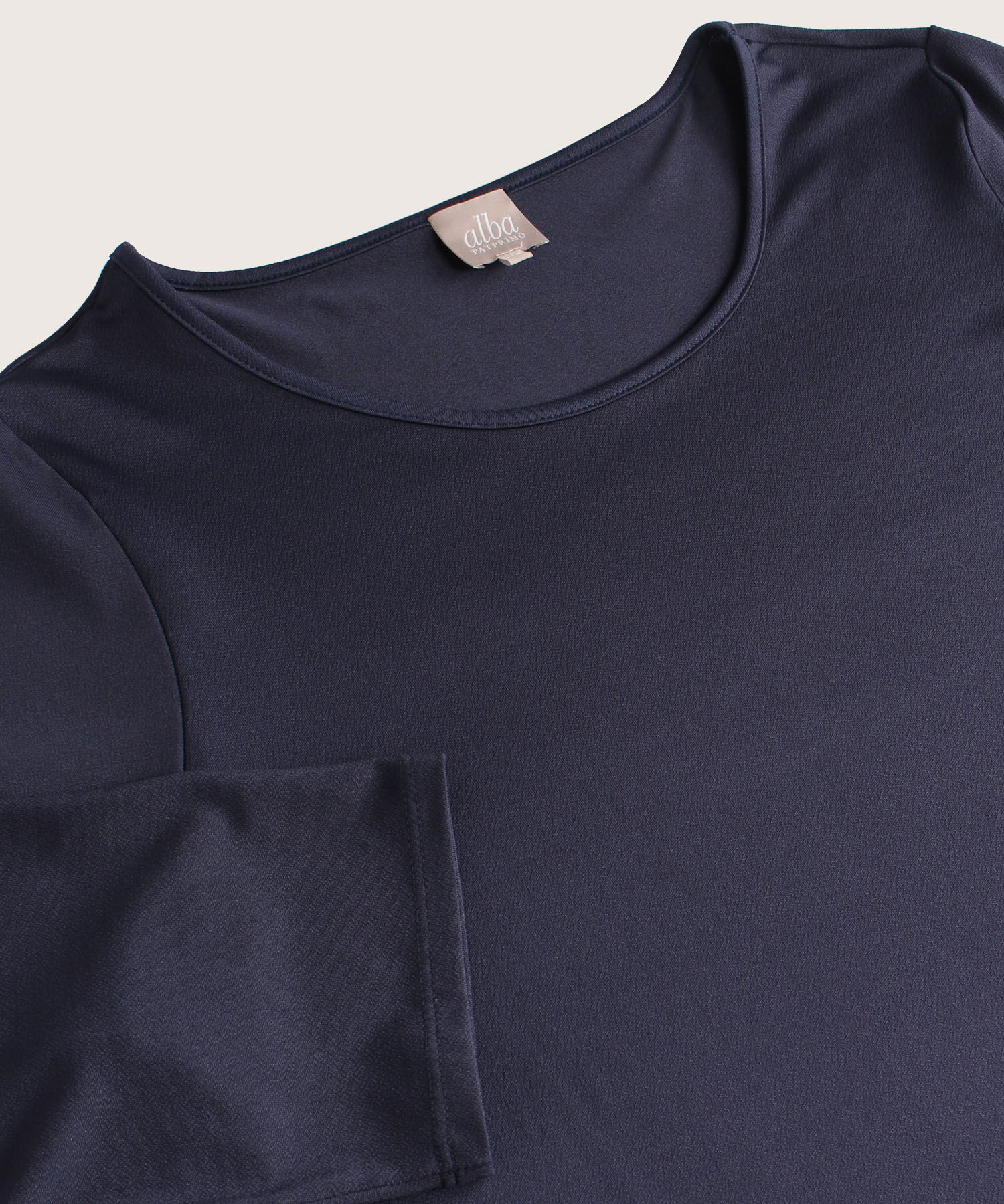 Camiseta Unicolor Cuello Redondo