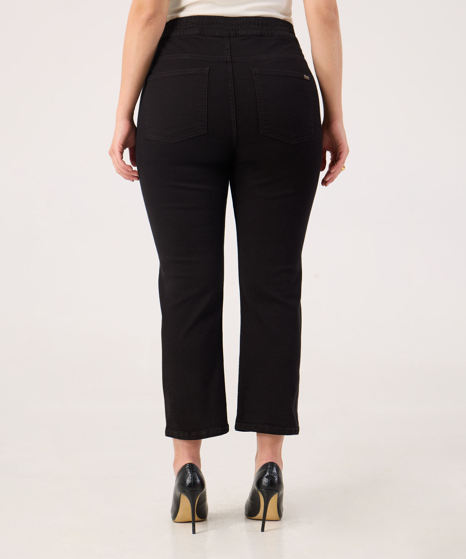 Jean Straight Crop Con Pedreria Para Mujer