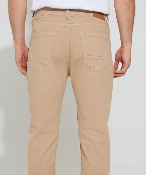Pantalón Cinco Bolsillos Color Beige