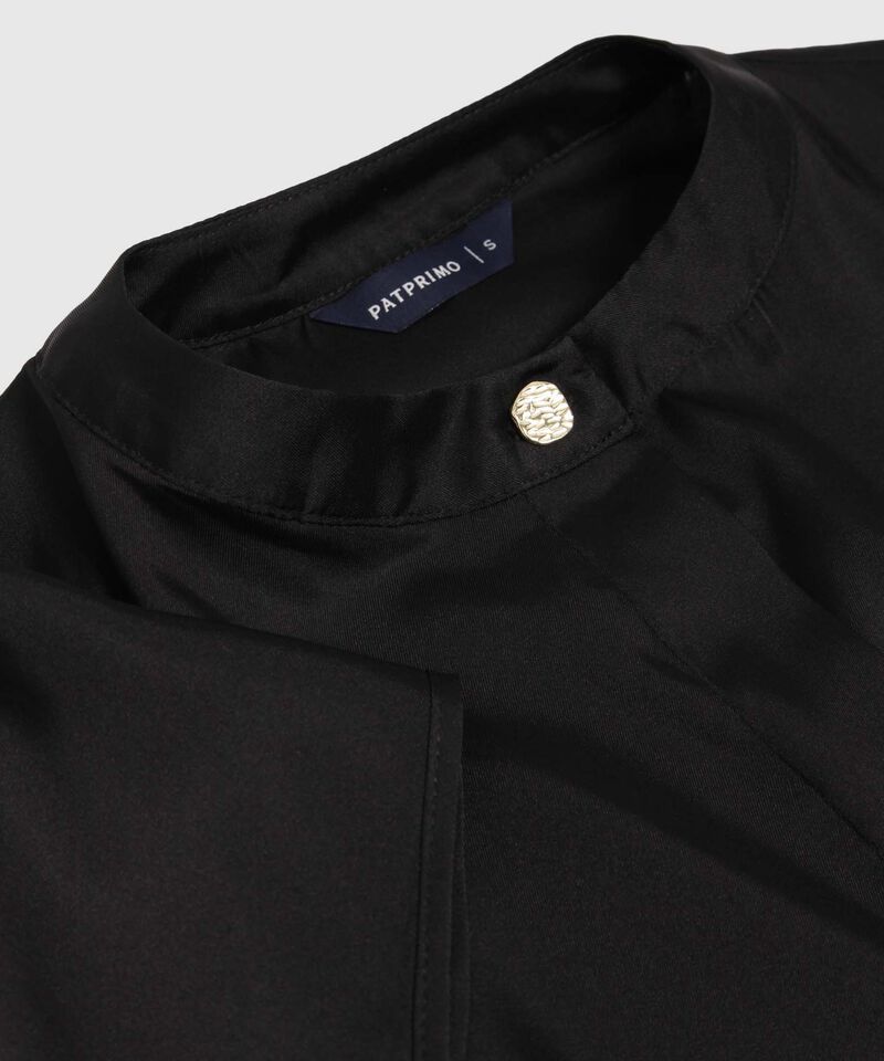 Blusa Unicolor Con Detalle 