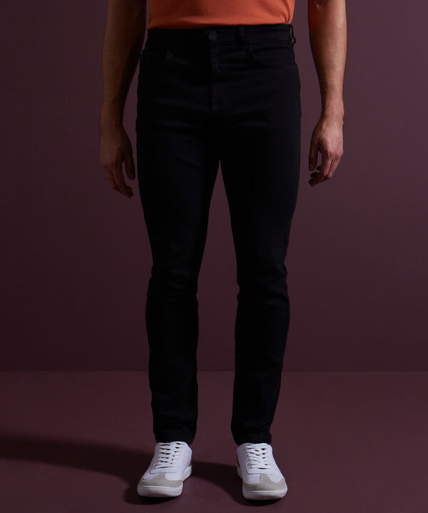 Jean Slim Tono Negro