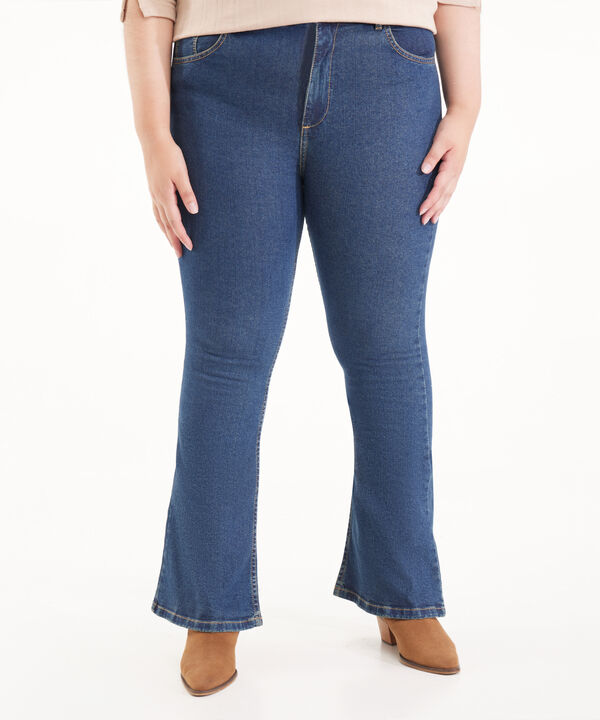 Jean Flare Tono Medio Oscuro
