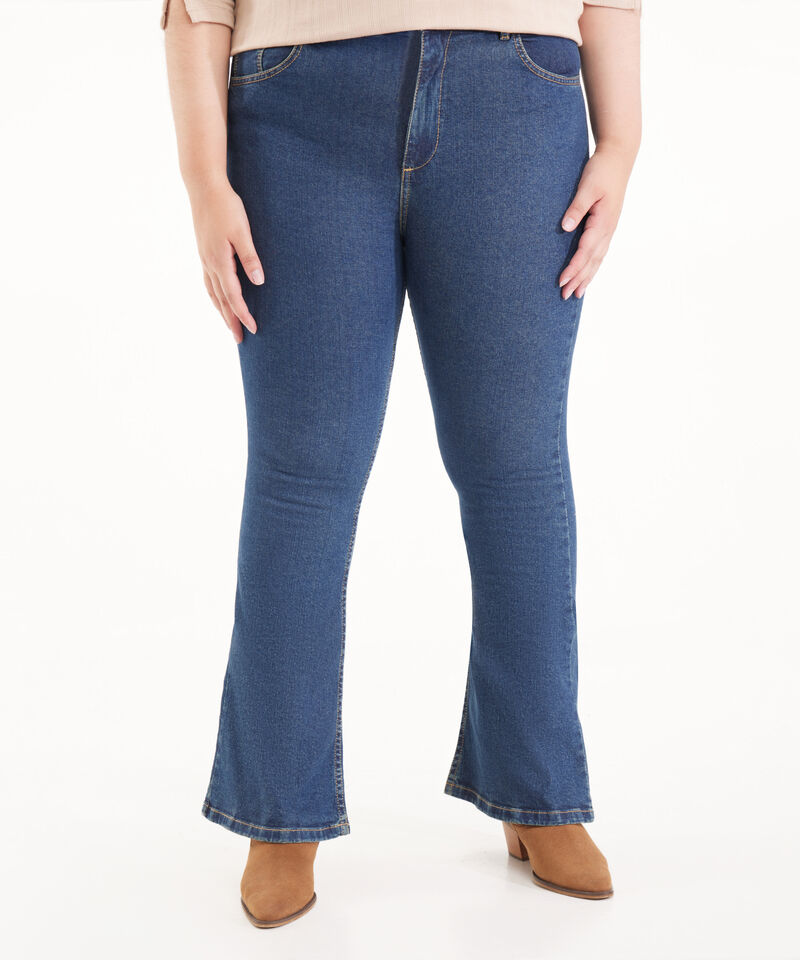 Jean Flare Tono Medio Oscuro