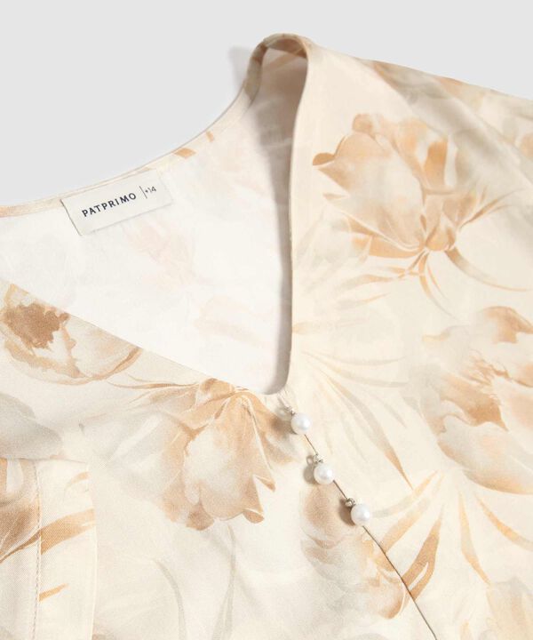 Blusa Estampada Con Abotonadura Falsa image number null