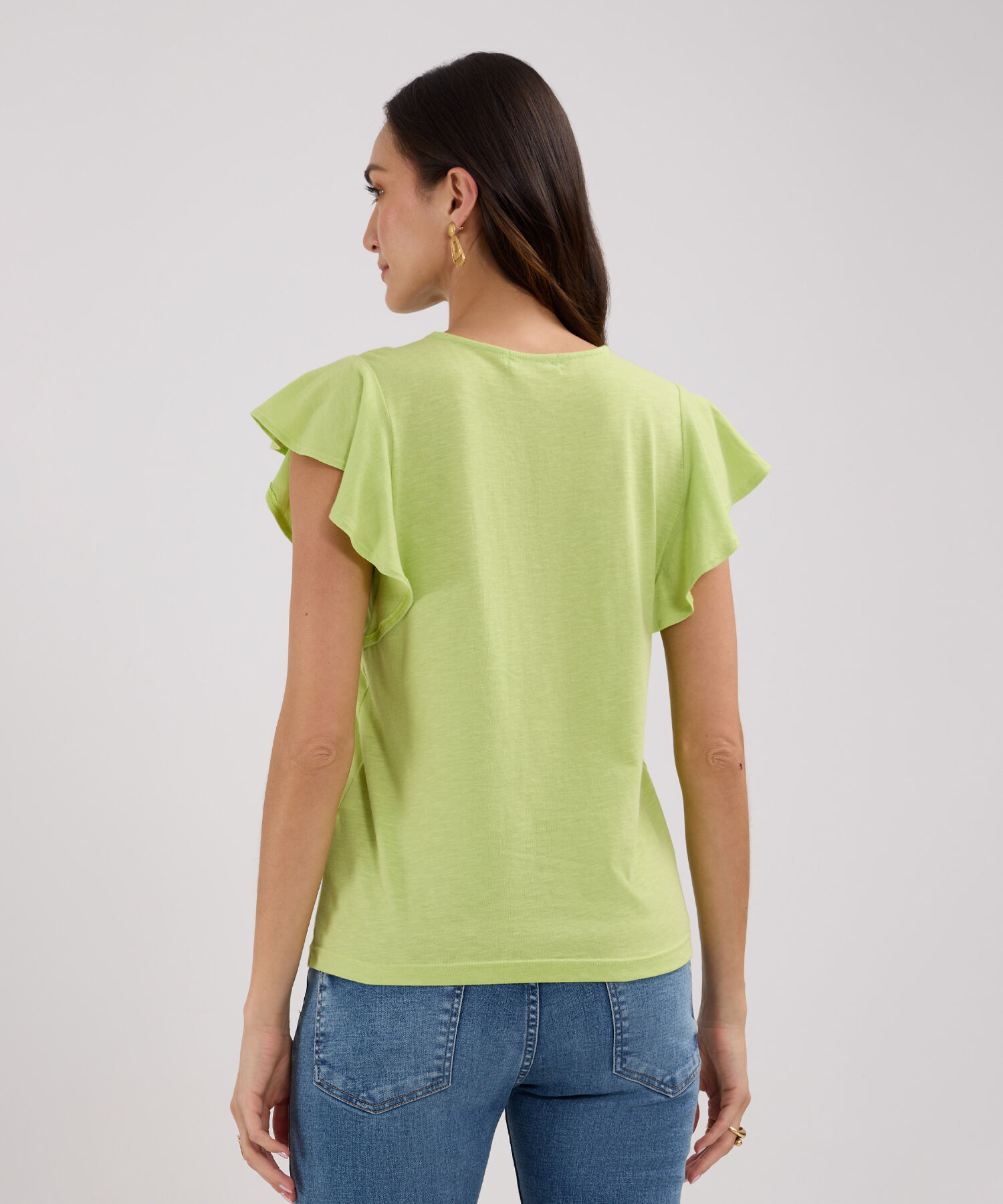 Camiseta Unicolor Manga Corta Con Vuelo, Escote V