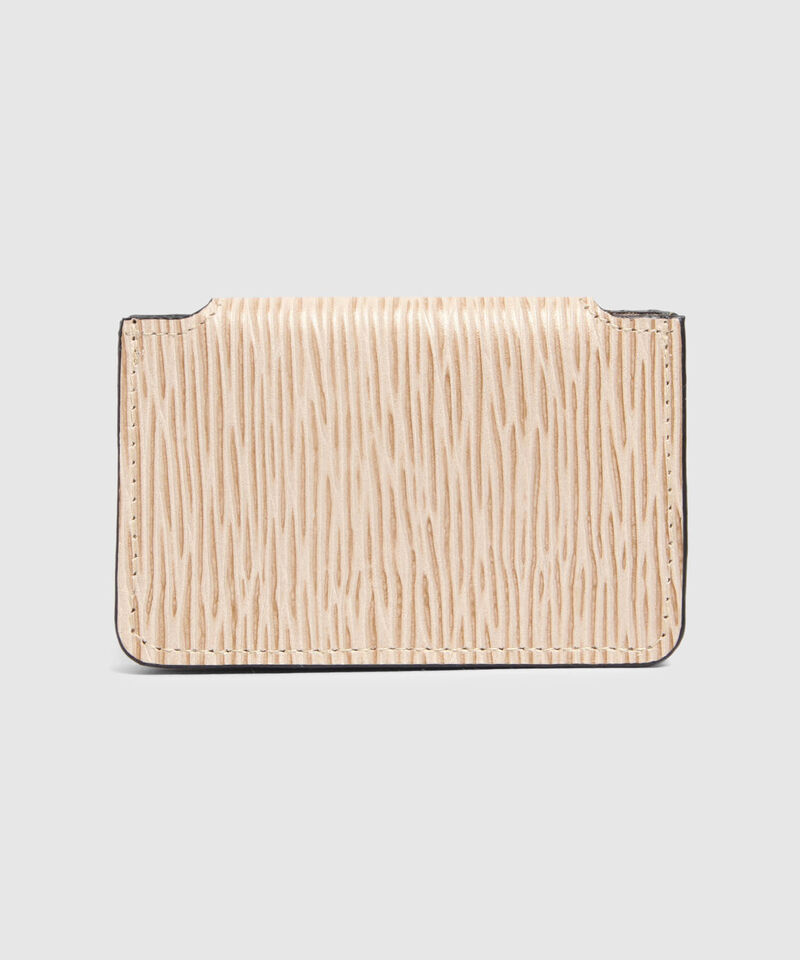 Tarjetero De Mujer Con Textura Y Solapa Tipo Sobre