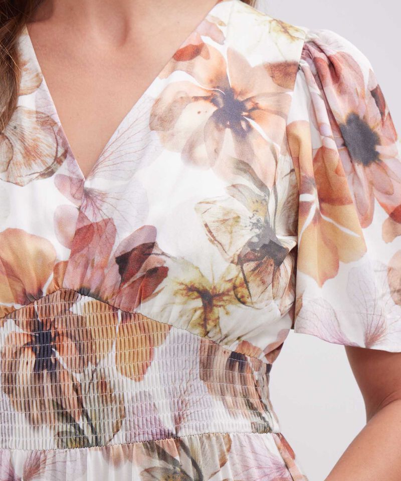 Vestido Largo, Manga Corta Con Nido De Abejas