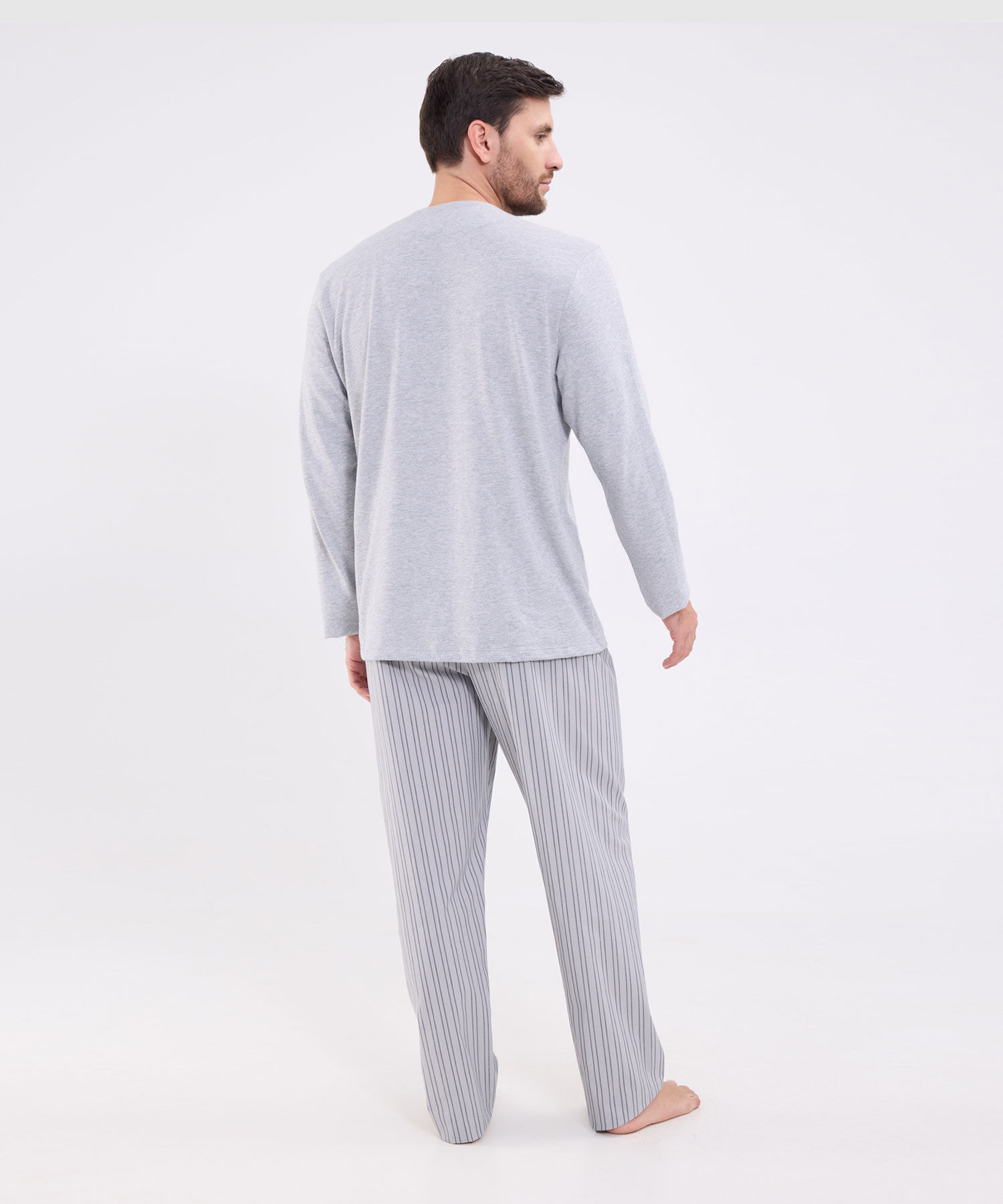 Conjunto de Pijama camisa manga larga abierta con pantalon preteñido para hombre