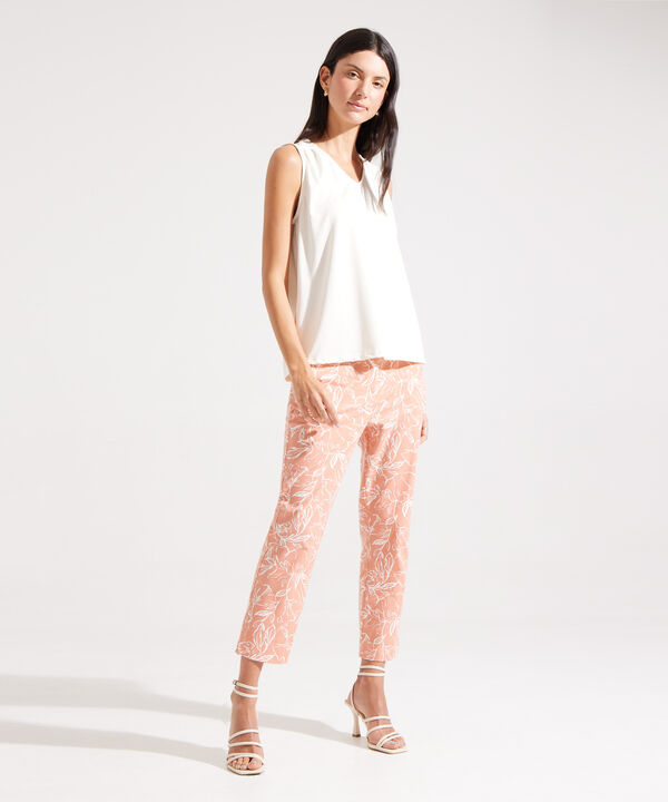 Pantalón Capri Con Estampado Floral