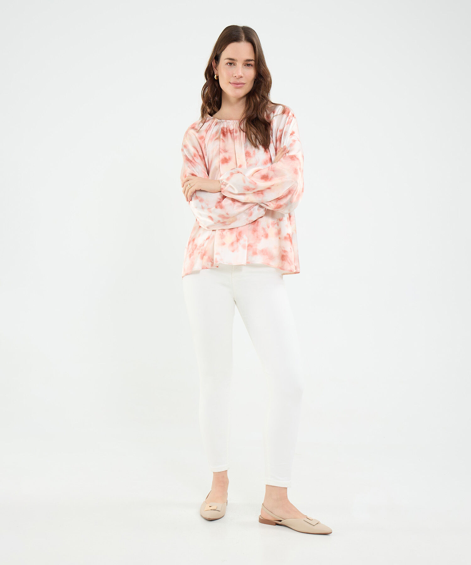 Blusa estampada con puños encauchados para mujer