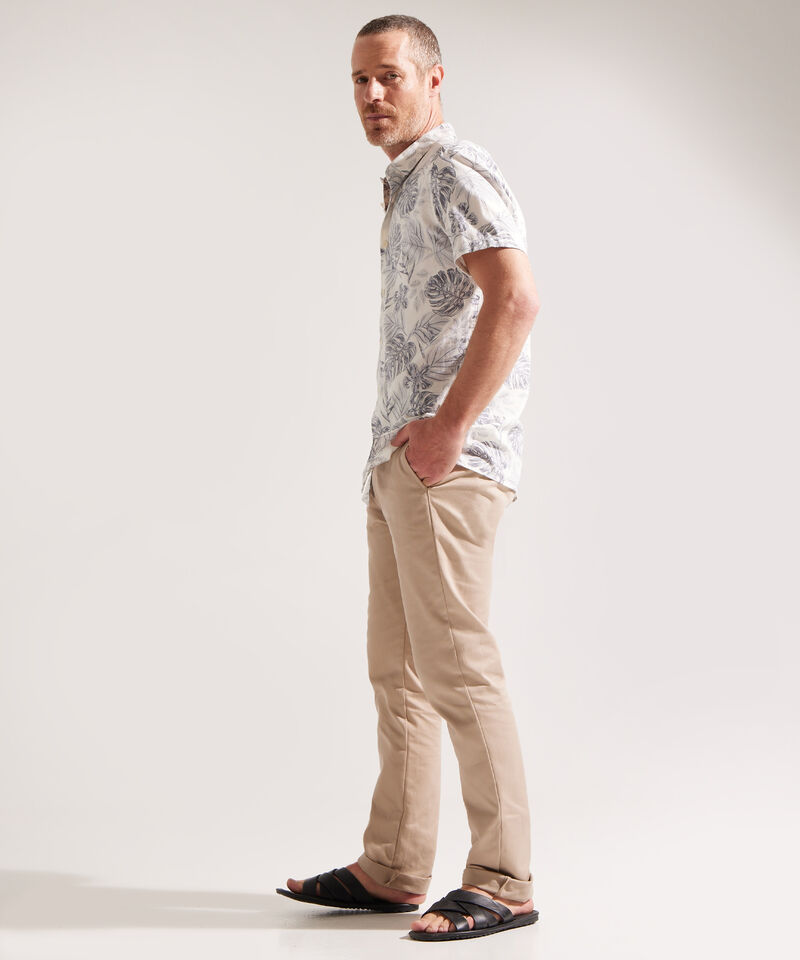 Camisa con Estampado Tropical de Hojas