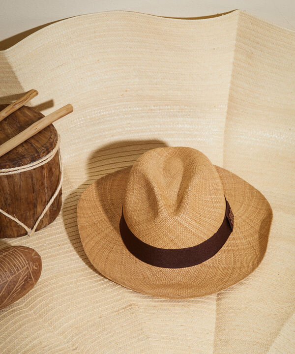 Sombrero En Toquilla Y Fique