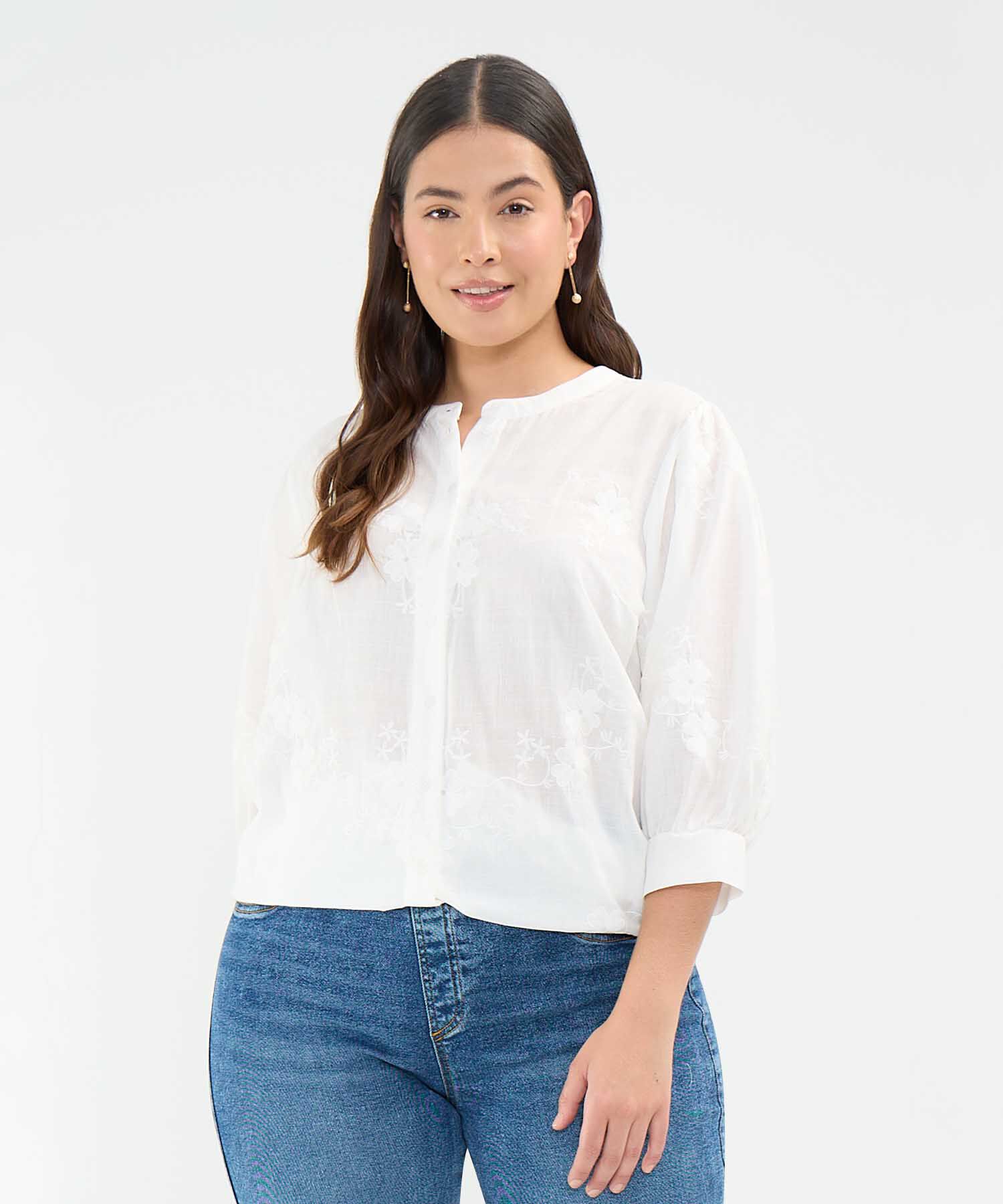 Blusa con Bordado Floral