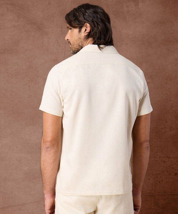 Camisa Manga Corta con Cuello Resort Para Hombre