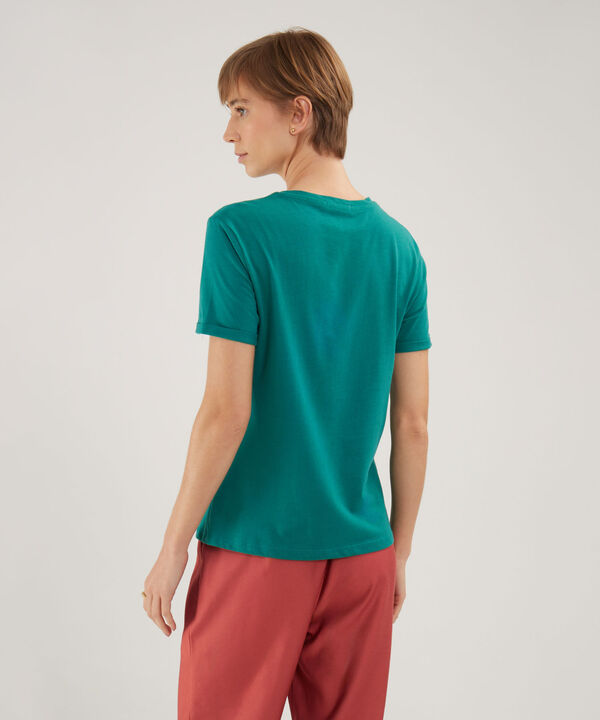 Camiseta Cuello Redondo, Manga Corta Con Screen, Fiesta En El Jardin Linea Moda