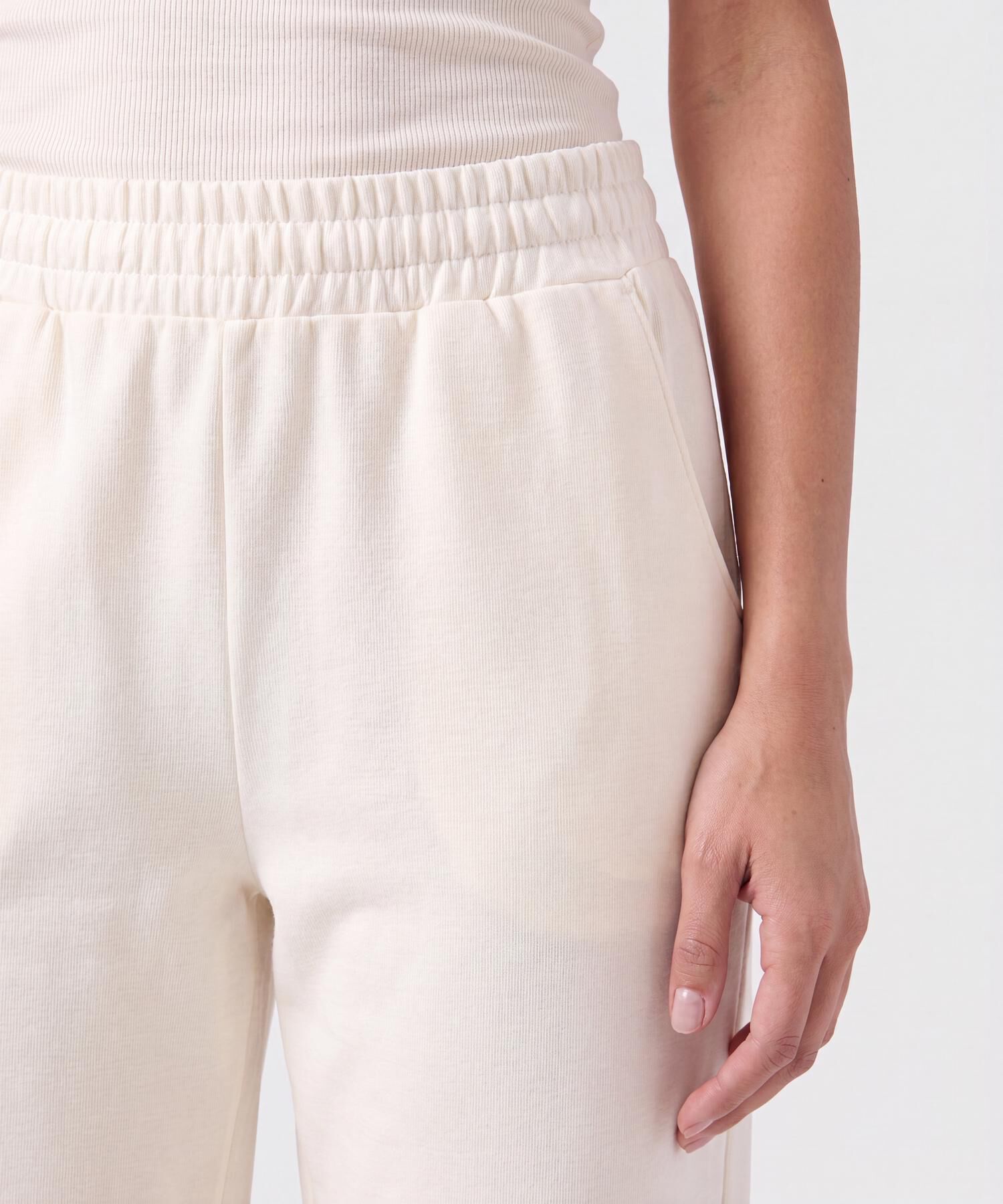 Pantal&oacute;n Jogger Unicolor Mujer