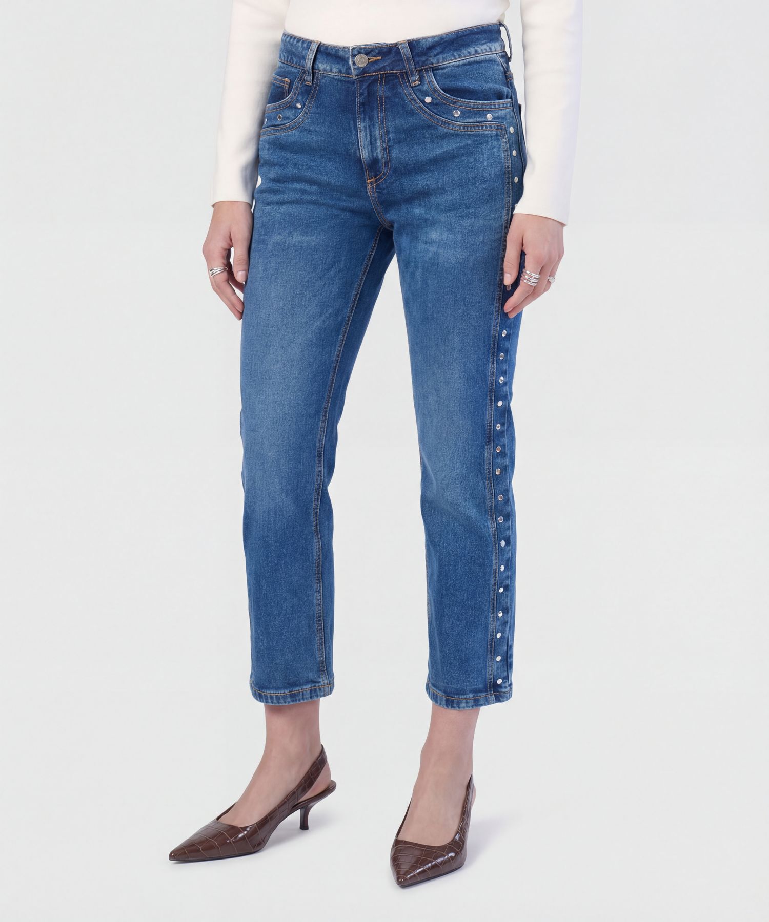 Jean Recto con Apliques Laterales para Mujer