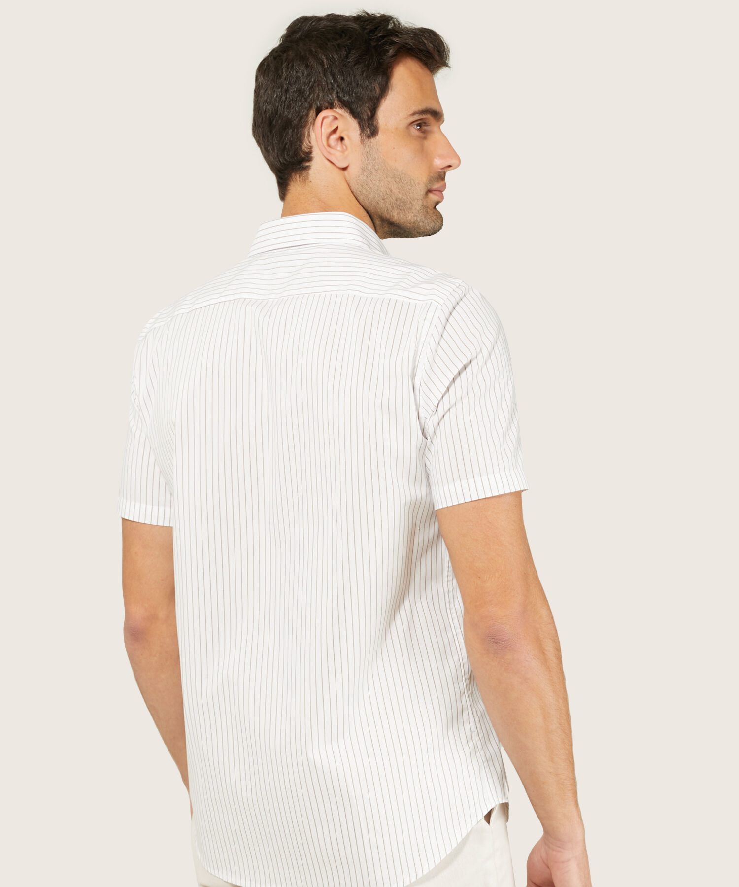 Camisa Manga Corta Prete&ntilde;ida, Cuello Formal