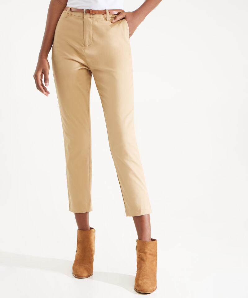 Pantalón Chino Unicolor Con Cinturón