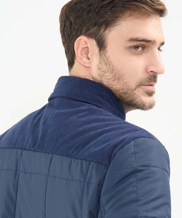 Chaqueta Acolchada Con Detalles En Pana