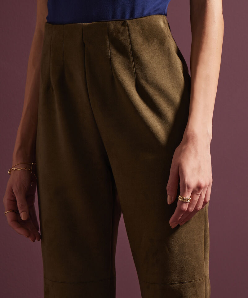 Leggings Unicolor En Suede Crop Bota Recta