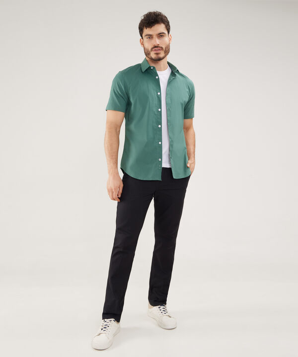 Camisa Manga Corta con Cuello Camisero Blanco