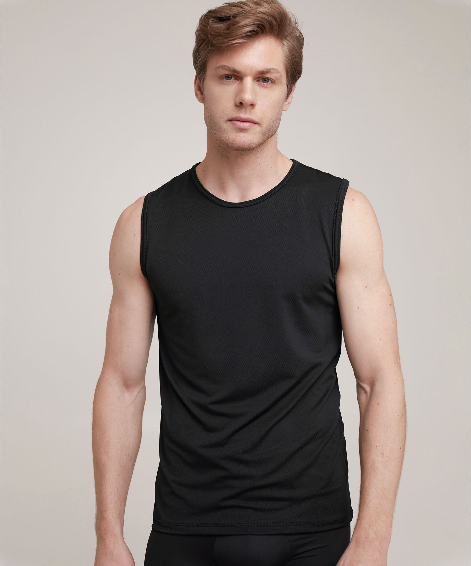 Camiseta interior sin manga hombre sale