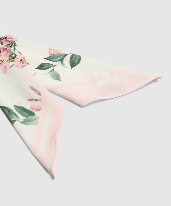Pa&ntilde;oleta De Dise&ntilde;o Vers&aacute;til Mujer