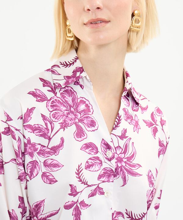 Blusa Satinada Estampada image number null