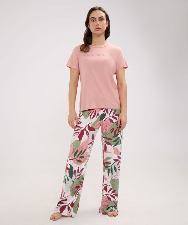 Conjunto de Pijama Estampado Floral image number null