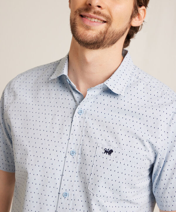 Camisa Estampada Texturizada, Manga Corta Con Bolsillo Y Silueta Slim Fit, Sunset Dust Línea Moda