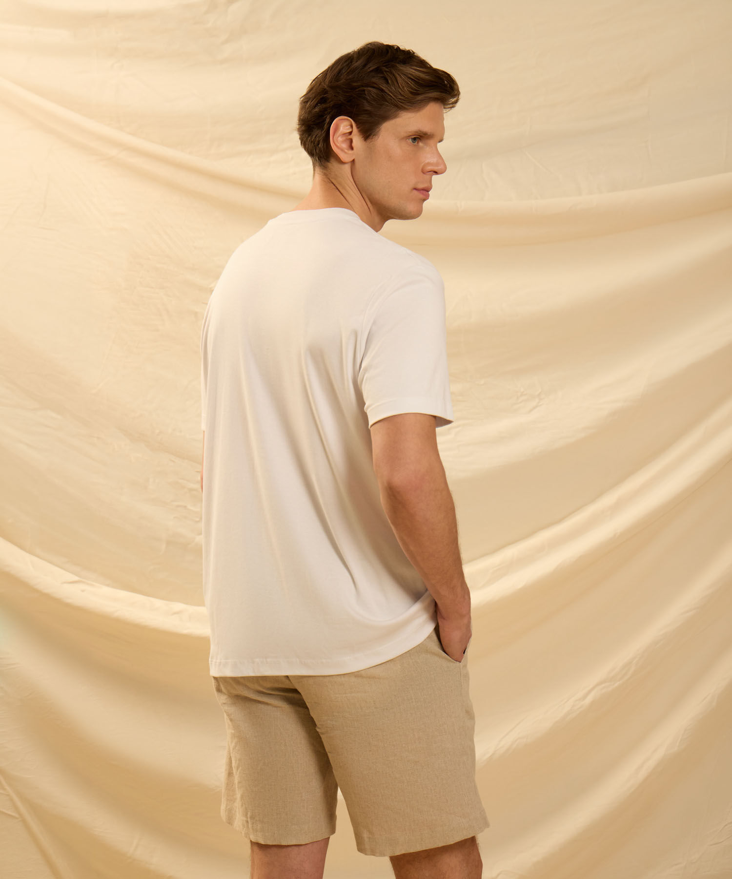 Camiseta de Algod&oacute;n Esencial para Hombre Cuello Redondo