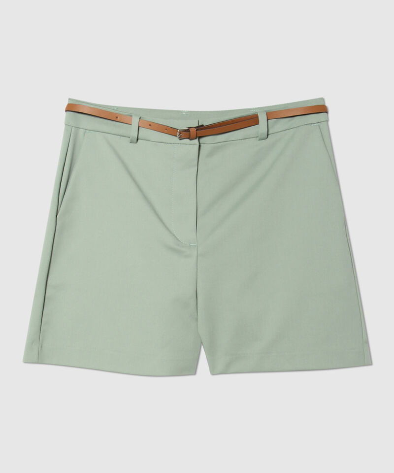 Bermuda Corta con Cinturón