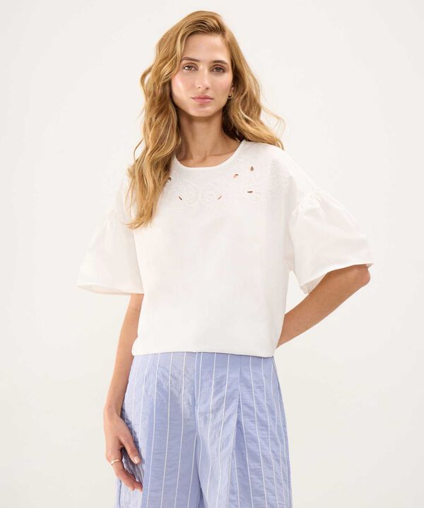Blusa Bordado Floral image number null