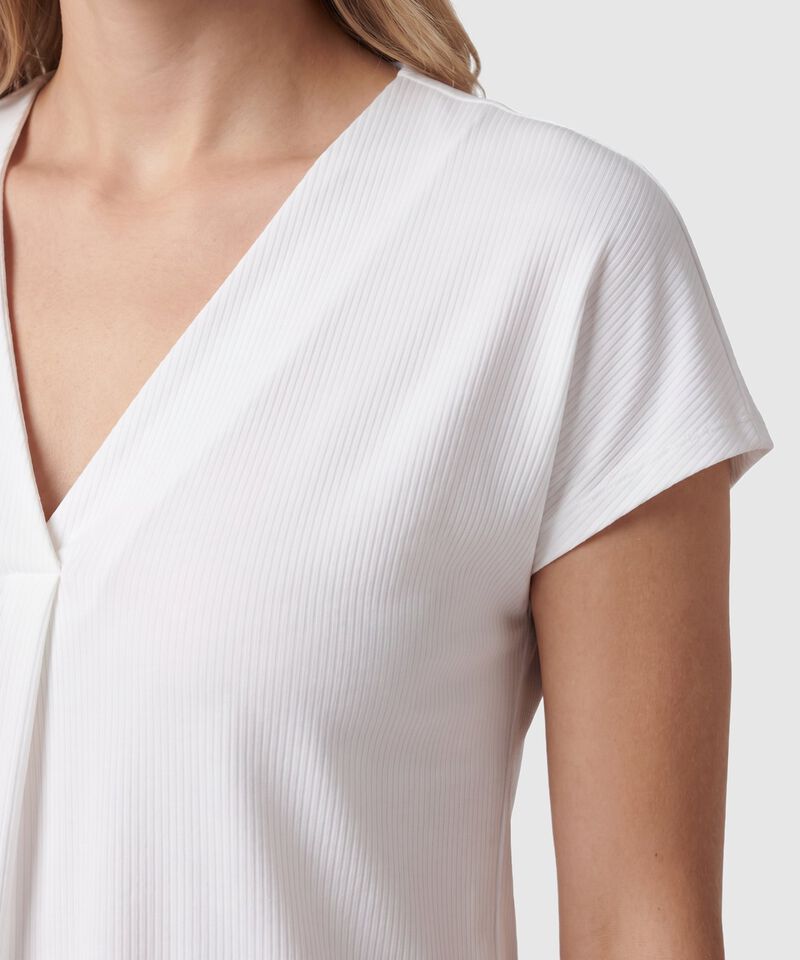 Camiseta Cuello V Plisada Manga Casquillo Mujer