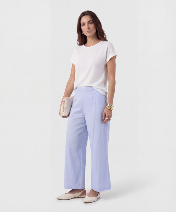 Blusa De Corte Lineal Y Manga Doblada