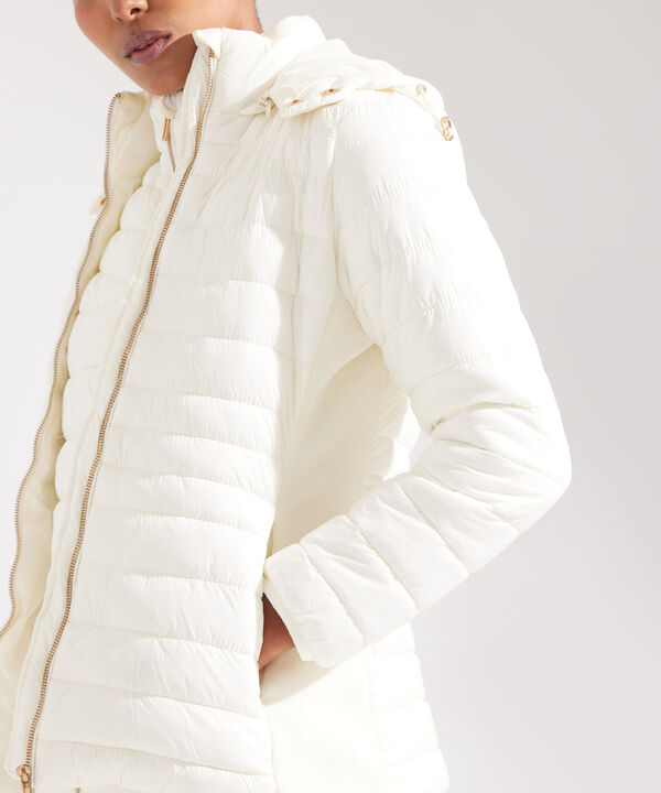 Chaqueta Acolchada con Capota image number null
