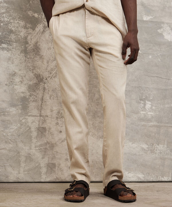 Pantalón Tipo Chino En Lino image number null