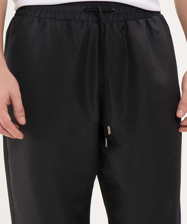 Pantalón Deportivo image number null