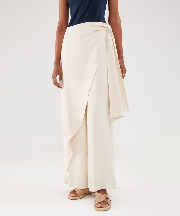 Pantalon Unicolor Con Sobrecapa image number null