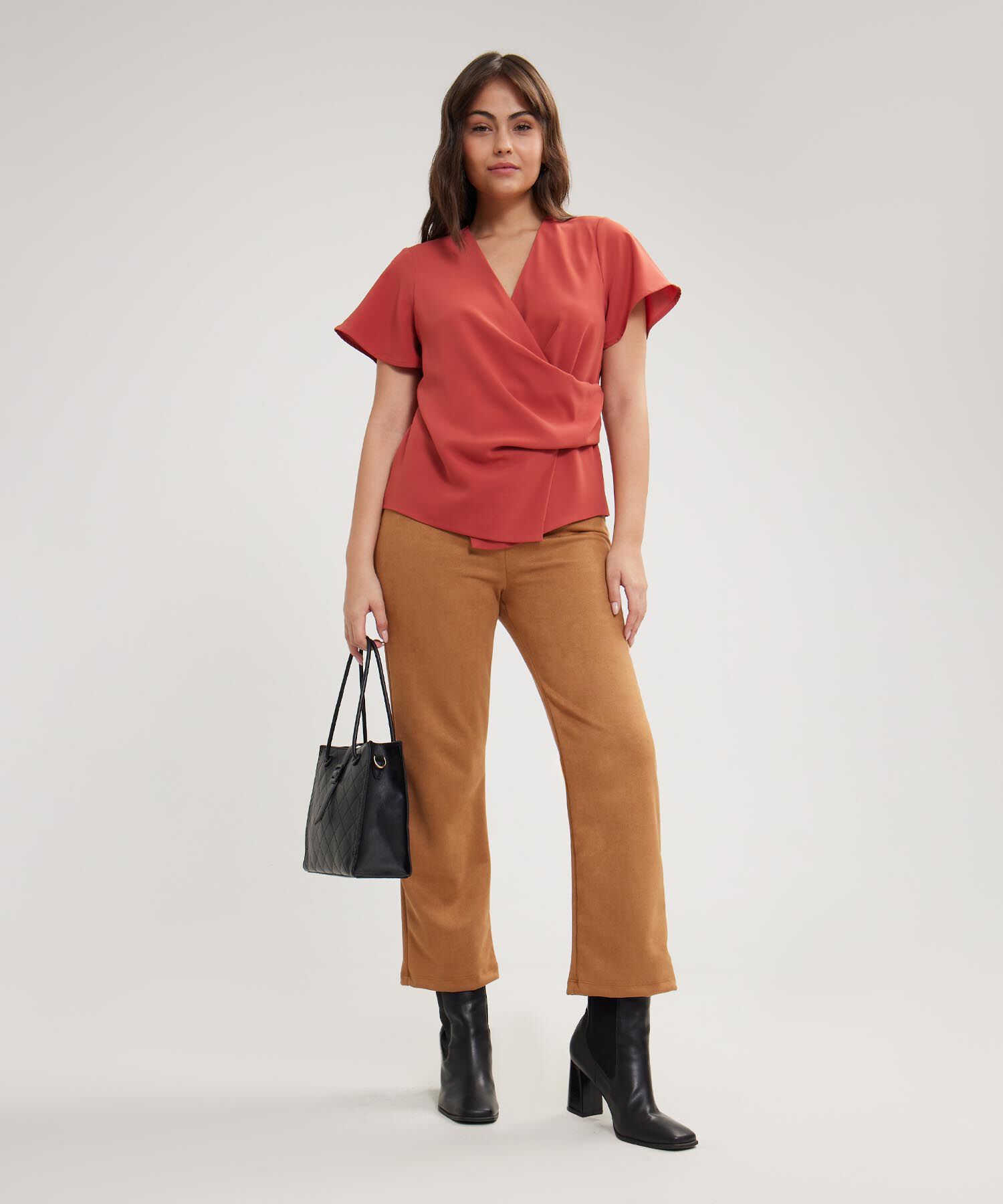 Blusa Unicolor Con Cruce