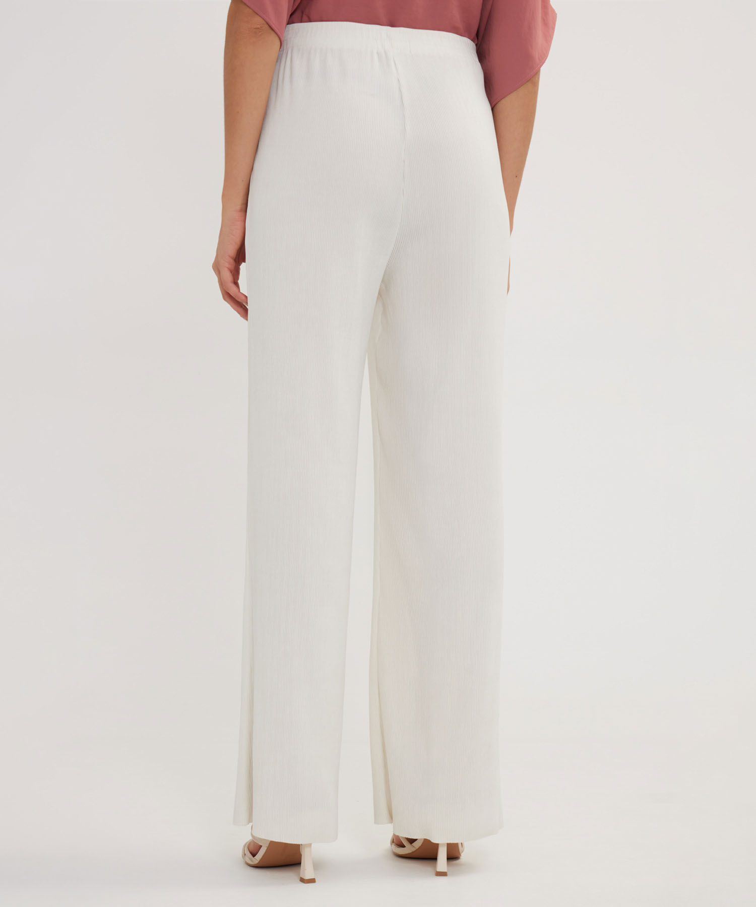 Pantalon blanco fluido mujer 2025