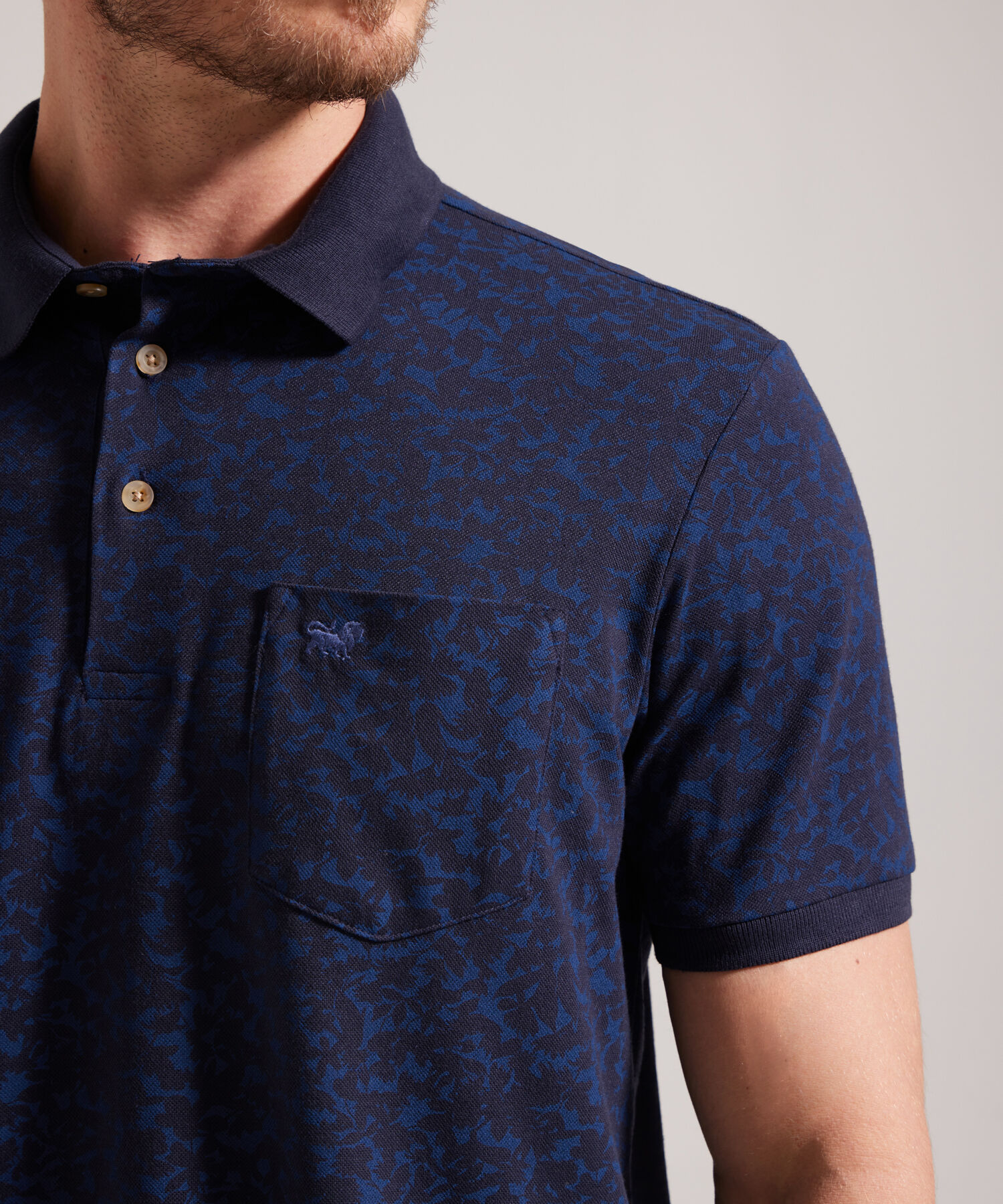 Polo Estampada, Cuello Y Puños Tejidos
