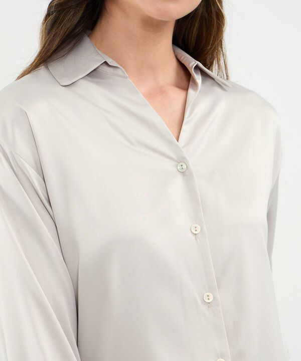 Camisa Satinada Manga Larga image number null