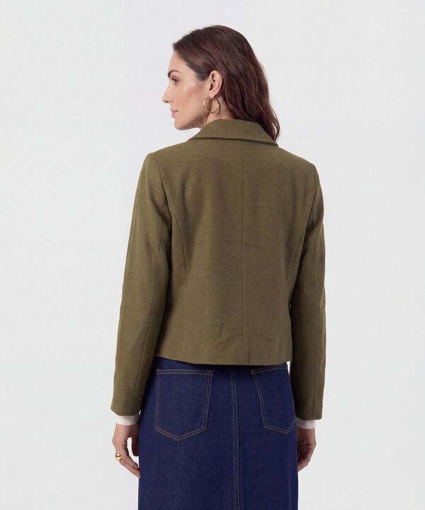 Chaqueta Corta Con Botones Dorados Para Mujer